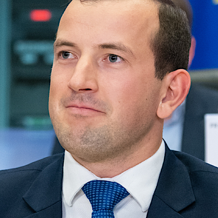 VIRGINIJUS SINKEVIČIUS
